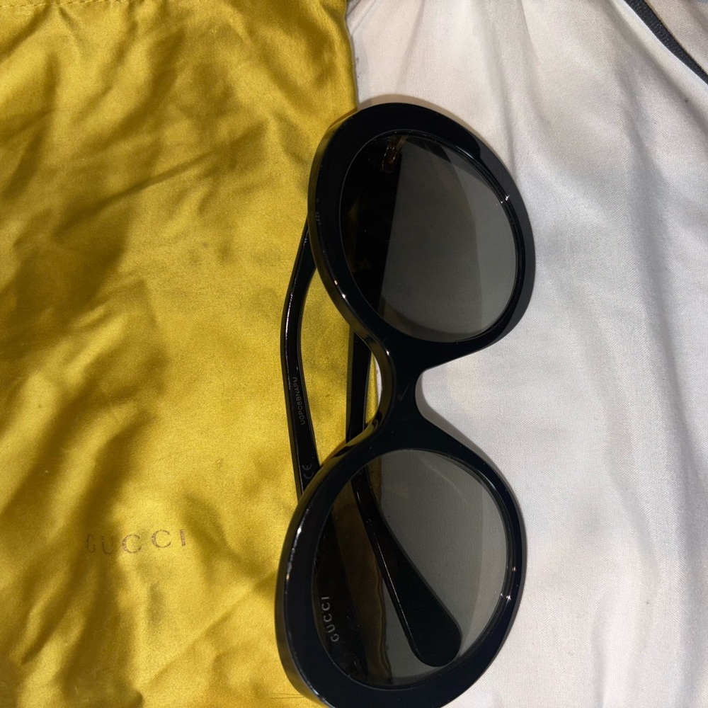 Gucci Glossy Black Oval Sunglasses